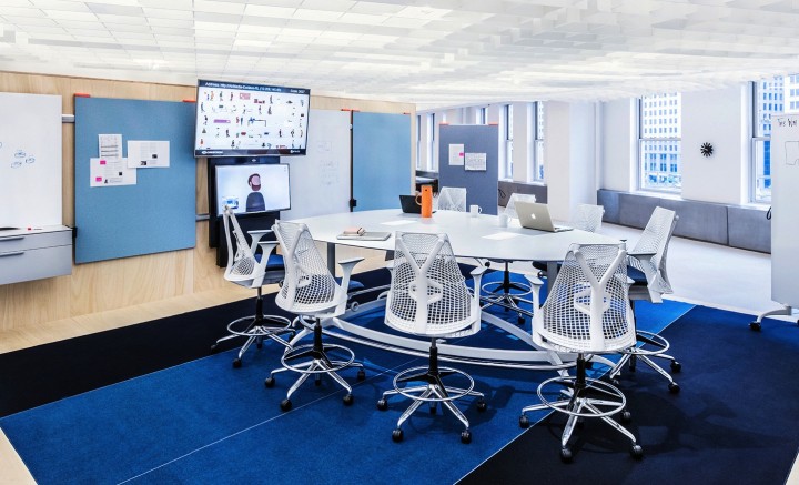 培训家具|书写板|办公家具|（中国）科技公司家具|飞地墙面活动书写板